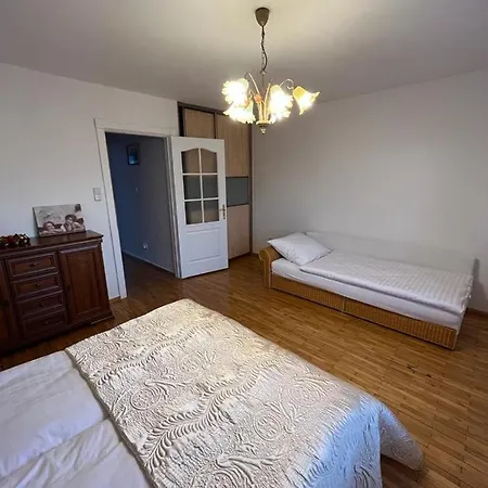 Janina * Jelení Hora